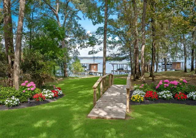 4th image of 20404 Doral Dr, Huntsville, TX 77320 | MLS# 83445669