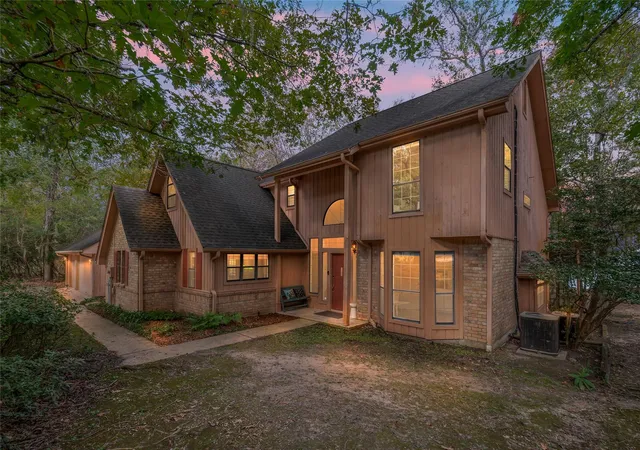 5th image of 20404 Doral Dr, Huntsville, TX 77320 | MLS# 83445669