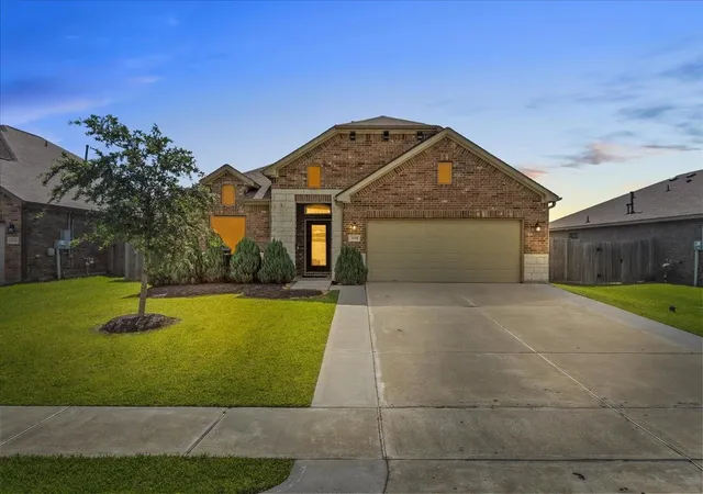 Homes for sale in Texas City, TX | 3114 Royal Albatross Dr, Texas City, TX 77590 | MLS# 44618750