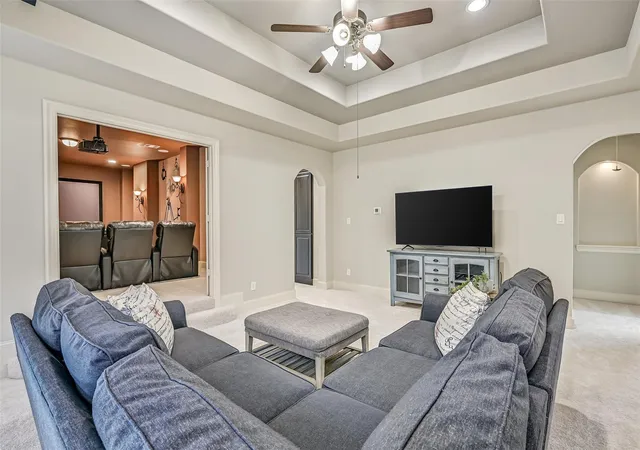 Photo 3 of Sale Pending at 2316 Durango Bend Ln, Friendswood, TX 77546 | MLS# 2981264 | Listing updated on 2026-09-12