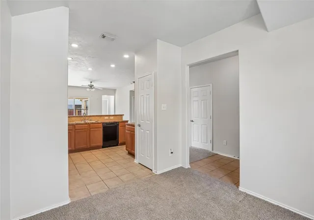 Photo 4 of Single family home for sale at 10710 Laurelton Ct, Humble, TX 77396 | MLS# 62522305 | Listing updated on 2026-09-19