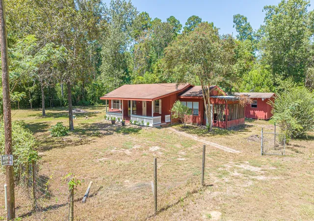 4th image of 230 Deane Dr, Livingston, TX 77351 | MLS# 17801451