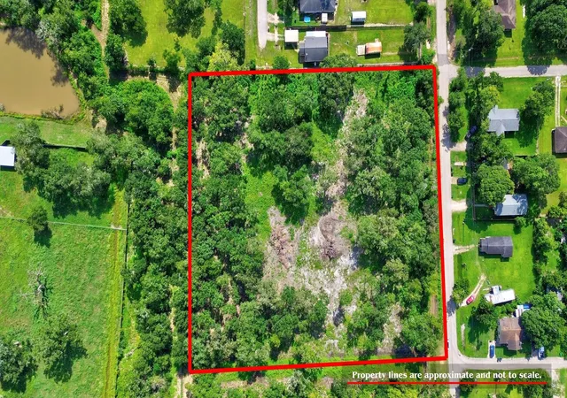 Photo 3 of Land for sale at 708 W Smith St, Brazoria, TX 77422 | MLS# 94683523 | Listing updated on 2026-10-05