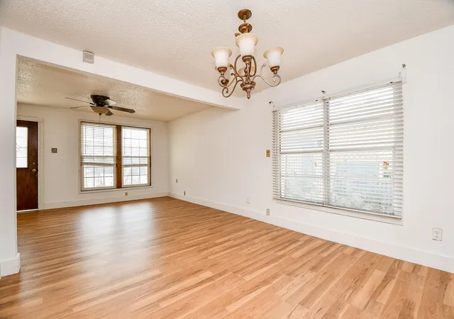 Photo 4 of Sale Pending at 2237 Cromwell St, Houston, TX 77093 | MLS# 17119972 | Listing updated on 2026-09-17