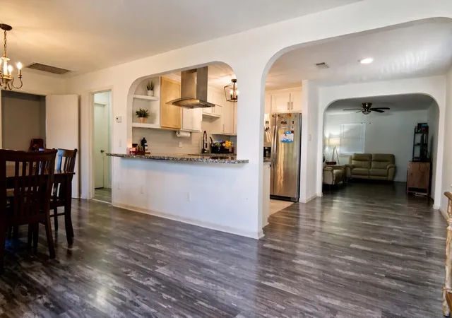 3rd image of 4031 Castor St, Houston, TX 77022 | MLS# 6008864