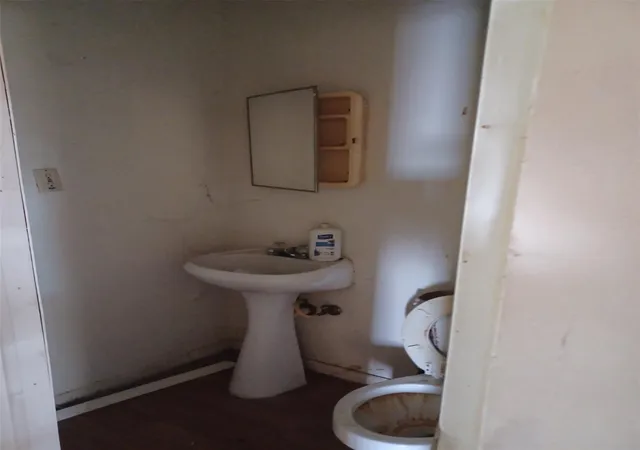 Photo 3 of Single family home for sale at 1106 W Milam St, Wharton, TX 77488 | MLS# 43435336 | Listing updated on 2026-09-01