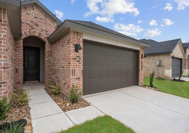 Photo 3 of Single family home for sale at 14324 Seagrass Knoll Ln, Texas City, TX 77510 | MLS# 69384562 | Listing updated on 2026-09-20