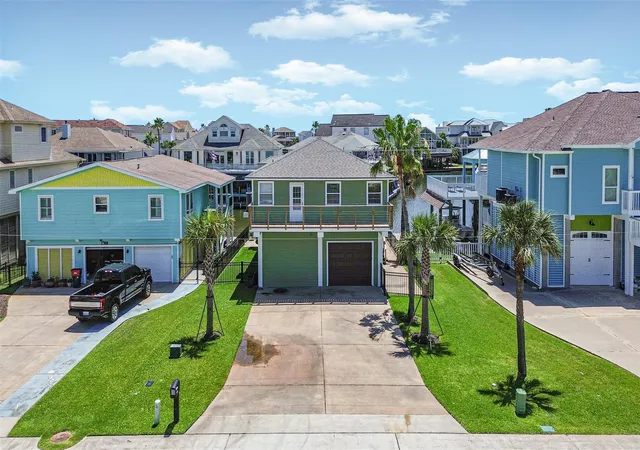 2nd image of 1823 Tiki Dr, Galveston, TX 77554 | MLS# 91806815