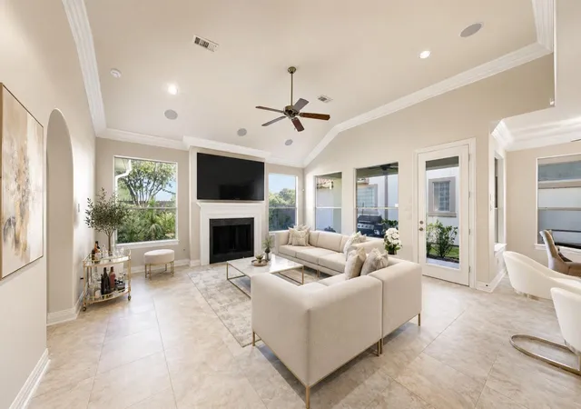 3rd image of 14210 Flower Creek Ln, Houston, TX 77077 | MLS# 95835582