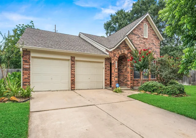 Photo 2 of Single family home for sale at 20410 Garden Fls Ct, Cypress, TX 77433 | MLS# 90013191 | Listing updated on 2026-09-13