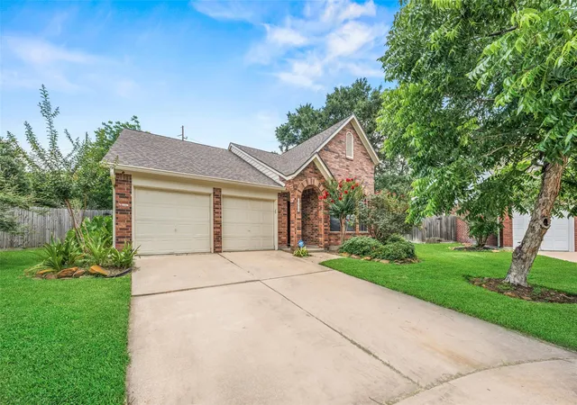 Photo 3 of Single family home for sale at 20410 Garden Fls Ct, Cypress, TX 77433 | MLS# 90013191 | Listing updated on 2026-09-13