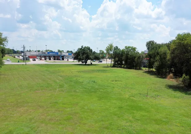 Homes for sale in Madisonville, TX | 1623 & 1677 E Main St, Madisonville, TX 77864 | MLS# 5585369