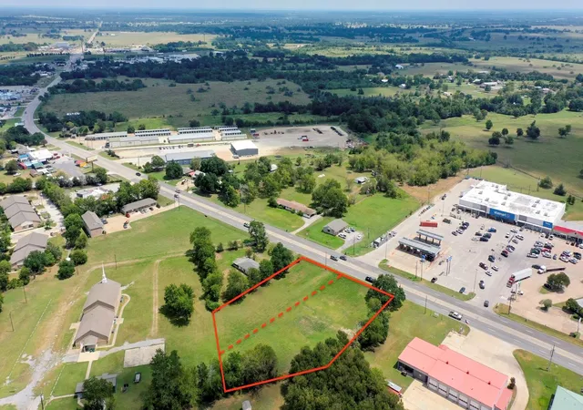 Homes for sale in Madisonville, TX | 1623 & 1677 E Main St, Madisonville, TX 77864 | MLS# 5585369