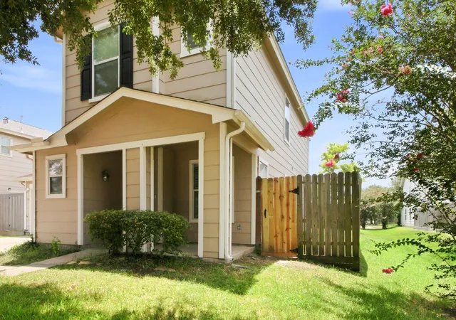 Photo 3 of Single family home for sale at 4106 Dogwood Hill St, Pasadena, TX 77503 | MLS# 5680913 | Listing updated on 2026-09-19