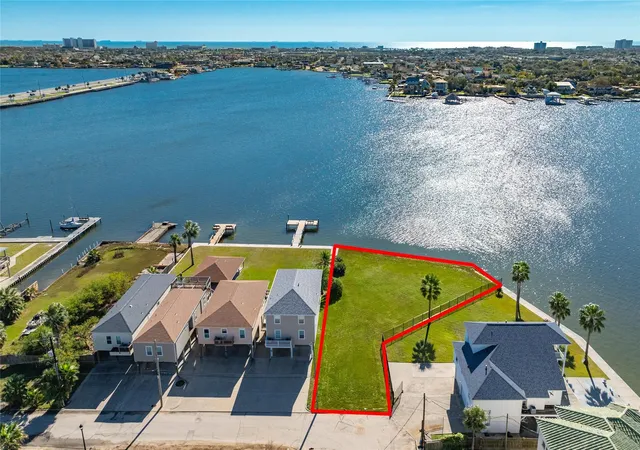 Photo 3 of Land for sale at 6319 Ave L, Galveston, TX 77551 | MLS# 46648985 | Listing updated on 2026-03-26