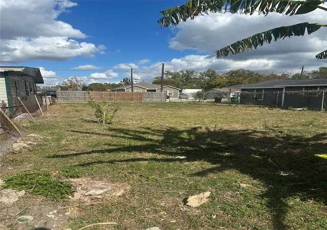 3rd image of 8034 Safebuy St, Houston, TX 77028 | MLS# 83457773