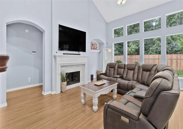 Photo 4 of Single family home for sale at 20214 Powerscourt Dr, Humble, TX 77346 | MLS# 88185566 | Listing updated on 2026-09-03