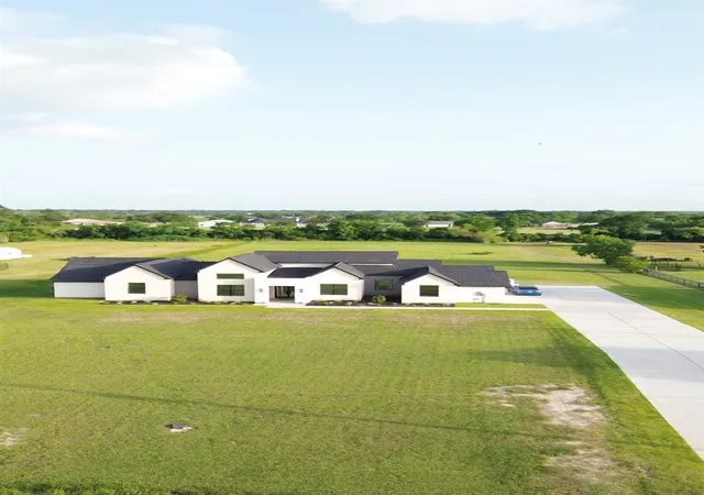 25th image of 4726 Texana, Baytown, TX 77523 | MLS# 35980588
