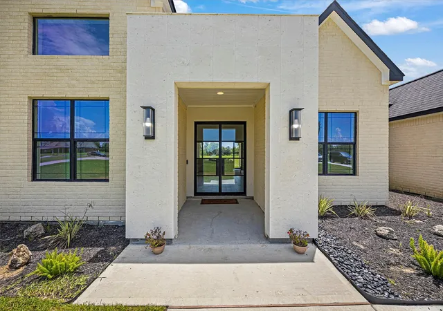 2nd image of 4726 Texana, Baytown, TX 77523 | MLS# 35980588