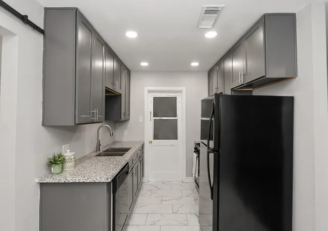Photo 3 of Sale Pending at 1218 Gary Ave, Pasadena, TX 77502 | MLS# 39625359 | Listing updated on 2026-09-15