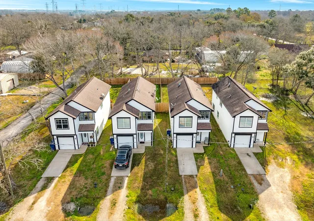 1st image of 7903 7915 Masters Rd, Manvel, TX 77578 | MLS# 86566098