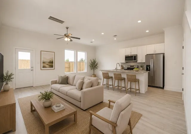Photo 1 of Sale Pending at 6404 Pregonero Ln, Houston, TX 77048 | MLS# 89603078 | Listing updated on 2026-09-11