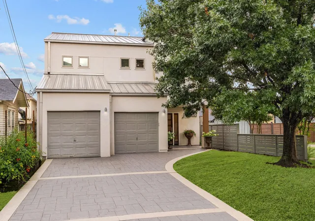 Photo 2 of Sale Pending at 510 Birdsall St, Houston, TX 77007 | MLS# 22367194 | Listing updated on 2026-09-01