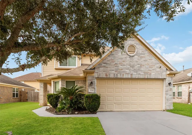 Photo 1 of Single family home for sale at 2114 Bishop Holw Ln, Rosenberg, TX 77471 | MLS# 15648671 | Listing updated on 2026-05-13