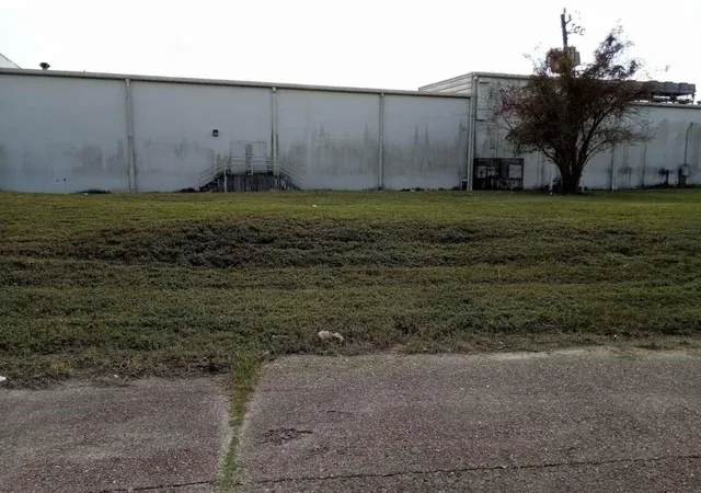 Photo 3 of Land for sale at 0 Maple Hill Dr, Houston, TX 77088 | MLS# 95479428 | Listing updated on 2026-04-29