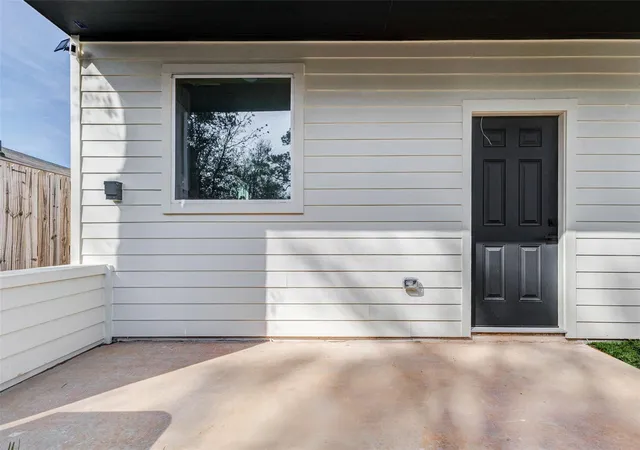 Homes for sale in Houston, TX | 5912 Mayle Street, Houston, TX 77016 | Houzeo