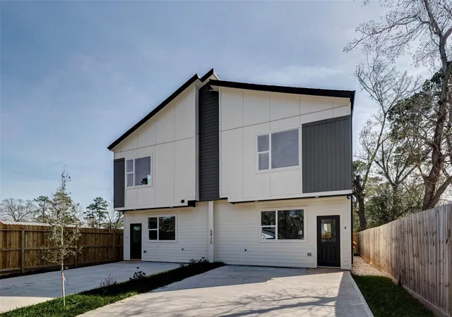 Homes for sale in Houston, TX | 5912 Mayle St #A/B, Houston, TX 77016 | MLS# 10379236
