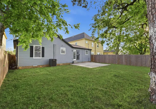 47th image of 2217 Creston Dr, Houston, TX 77026 | MLS# 65627282