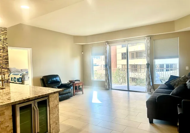 4th image of 3505 Sage Rd #406, Houston, TX 77056 | MLS# 23895786