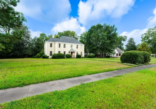 Photo 4 of Single family home for sale at 403 Dudley St, Cleveland, TX 77327 | MLS# 54699609 | Listing updated on 2026-09-03