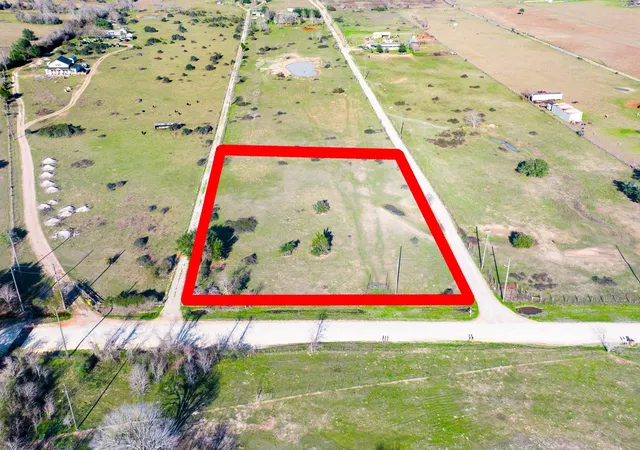1st image of 682 Schultz Rd S, Sealy, TX 77474 | MLS# 73652909