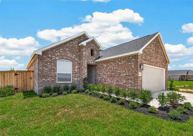 Photo 3 of Sale Pending at 464 Stone Placa, Brookshire, TX 77423 | MLS# 32885042 | Listing updated on 2026-09-10