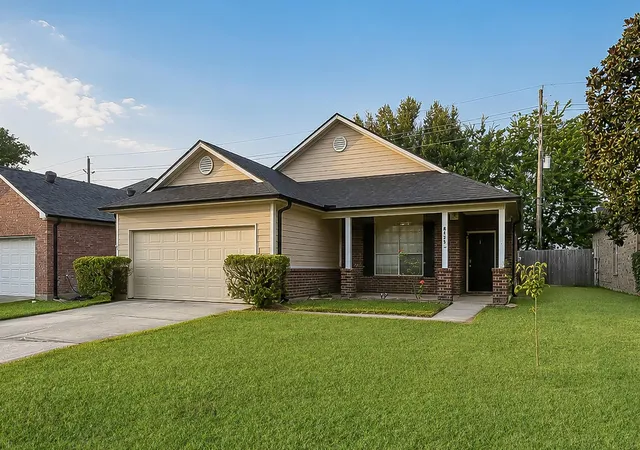 1st image of 8723 Willow Grove Dr, Tomball, TX 77375 | MLS# 69181345