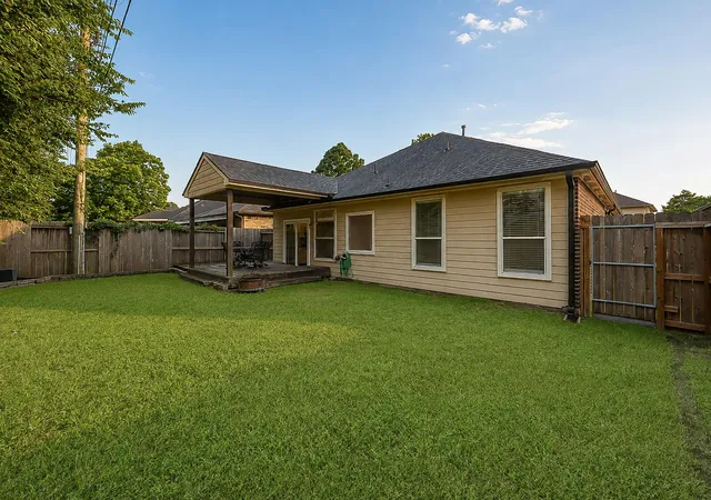 32nd image of 8723 Willow Grove Dr, Tomball, TX 77375 | MLS# 69181345