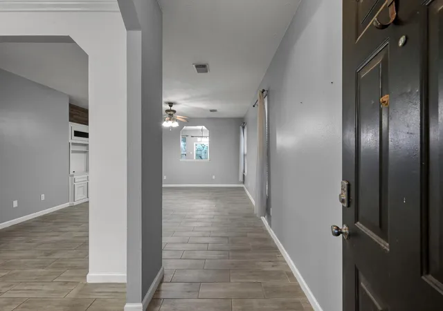 5th image of 8723 Willow Grove Dr, Tomball, TX 77375 | MLS# 69181345