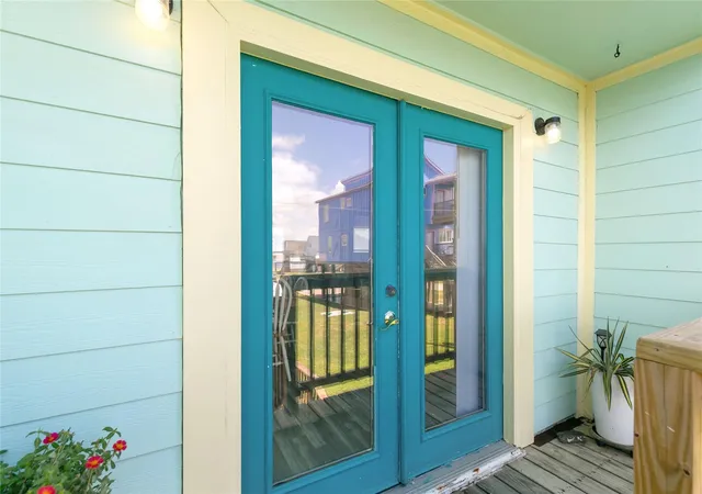 Photo 3 of Single family home for sale at 1651 Sandpebble Pl, Surfside Beach, TX 77541 | MLS# 63357844 | Listing updated on 2026-08-28