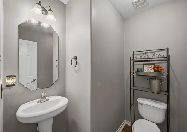 Photo 4 of Single family home for sale at 12950 Maples Perch Ct, Humble, TX 77346 | MLS# 28685504 | Listing updated on 2026-09-17