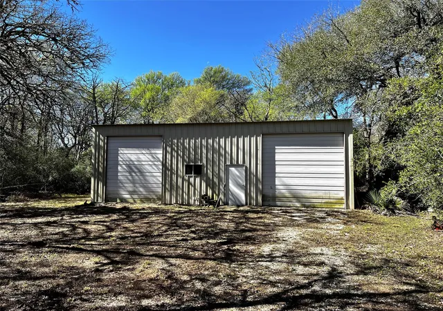 25th image of 730 Panorama Rd, La Grange, TX 78945 | MLS# 39965081