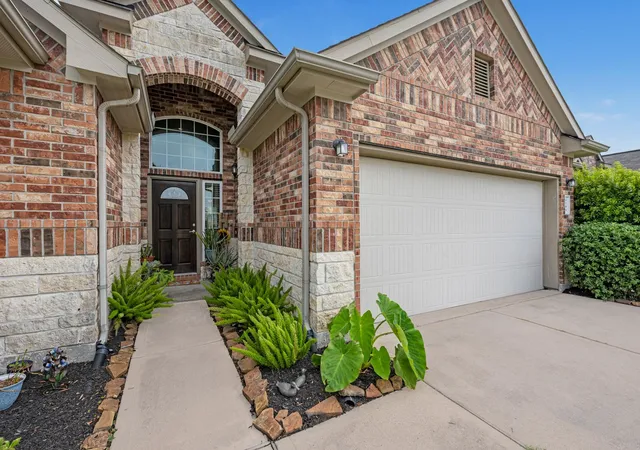 Homes for sale in Texas City, TX | 9706 Yellow Rose Dr, Texas City, TX 77591 | MLS# 97423927