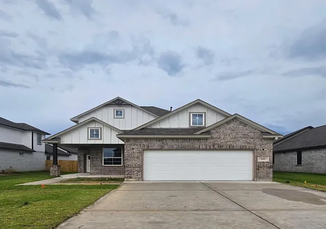 Homes for sale in Anahuac, TX | 134 Peachleaf Ct, Anahuac, TX 77514 | MLS# 40015946
