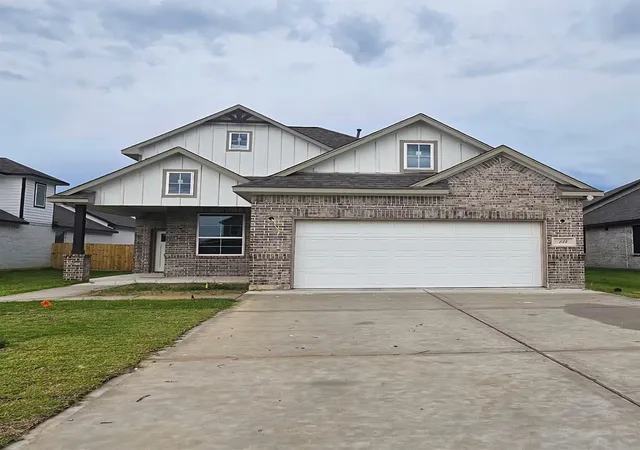Homes for sale in Anahuac, TX | 134 Peachleaf Ct, Anahuac, TX 77514 | MLS# 40015946