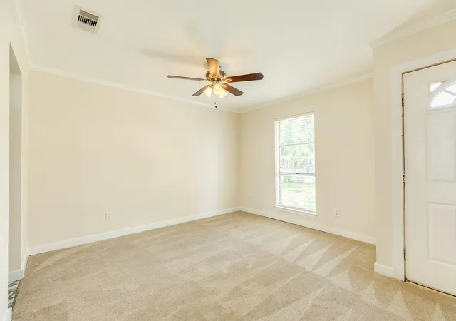 Photo 4 of Single family home for sale at 310 Dogwood St, Lake Jackson, TX 77566 | MLS# 5591788 | Listing updated on 2026-08-06