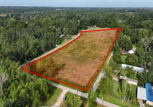 3rd image of 50 Paula Sue Ave, Shepherd, TX 77371 | MLS# 88969747