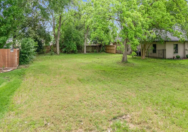 Photo 1 of Land for sale at 1916 Springrock Ln, Houston, TX 77080 | MLS# 36473562 | Listing updated on 2026-07-28