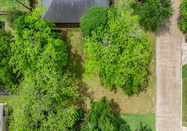 Photo 3 of Land for sale at 1916 Springrock Ln, Houston, TX 77080 | MLS# 36473562 | Listing updated on 2026-07-28