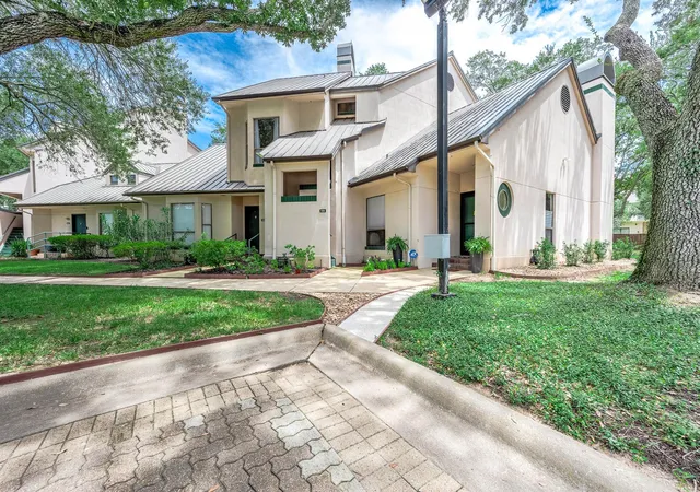 2nd image of 4144 Greystone Wy #105, Sugar Land, TX 77479 | MLS# 44303627